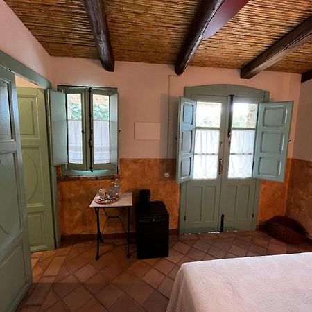 Graziosa Stanza Campidanese Su Segundu Guest House Ористано Екстериор снимка