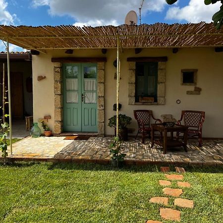 Graziosa Stanza Campidanese Su Segundu Guest House Ористано Екстериор снимка